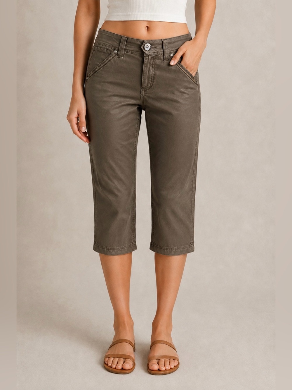 Olive Crop Capri Pants